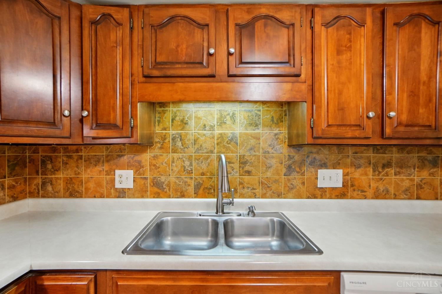 5344 Werk Road, Unit C12 Cincinnati, OH 45248 - Photo 11 of 39 Gallery Image 11