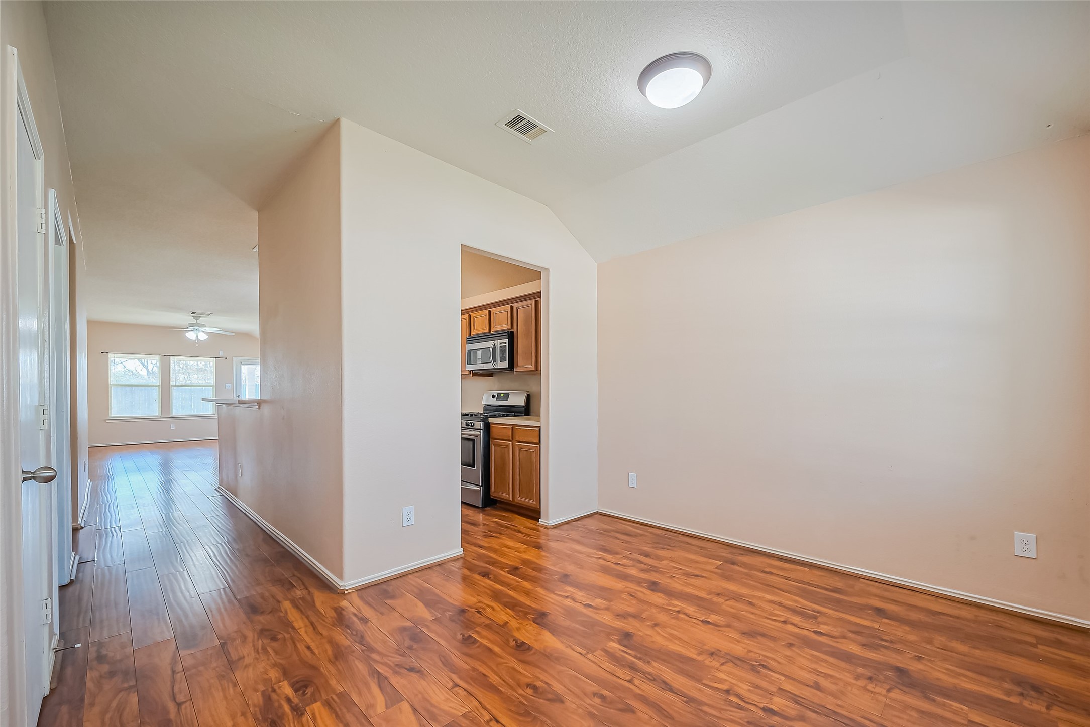 3611 Apache Meadows Drive Baytown, TX 77521 - Photo 4 of 23