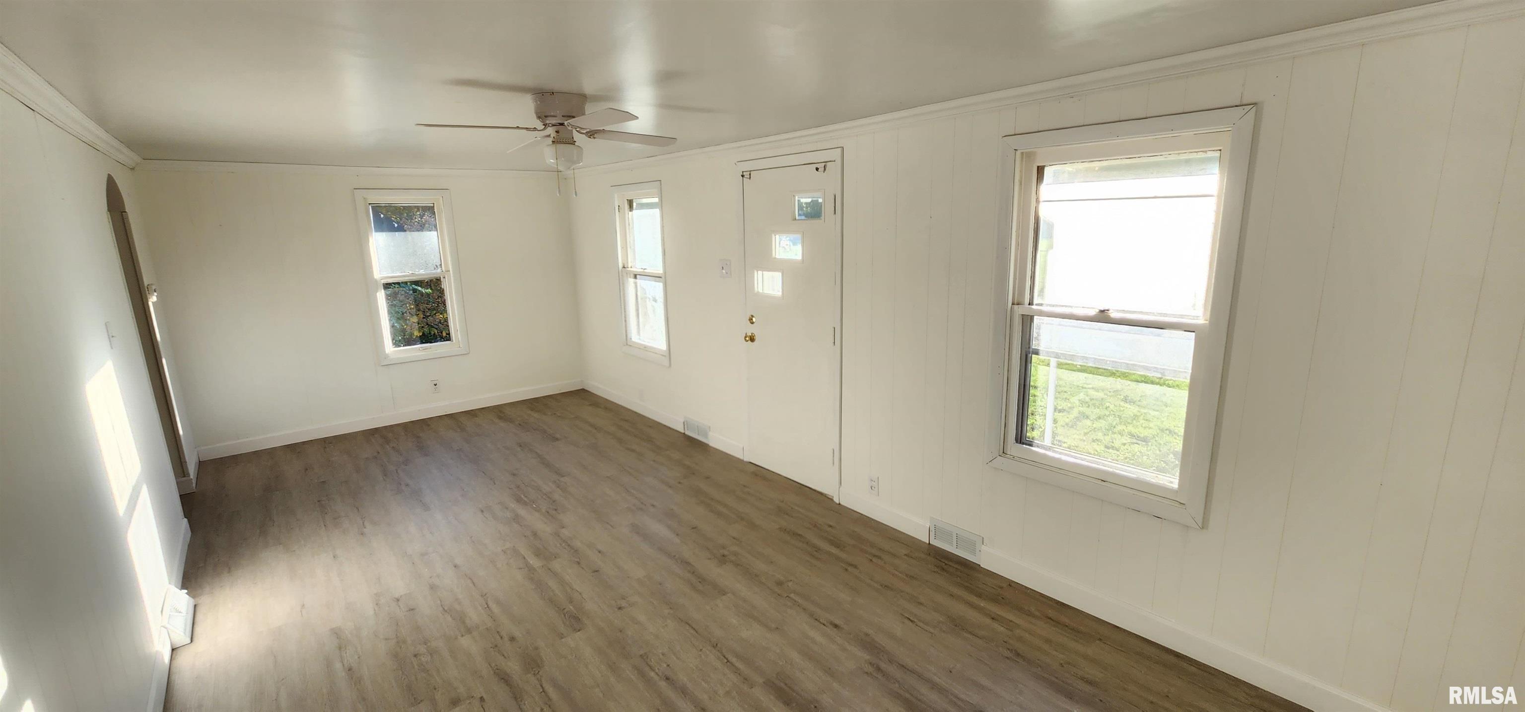2608 South Pasfield Street Springfield, IL 62704 - Photo 7 of 25 Gallery Image 7