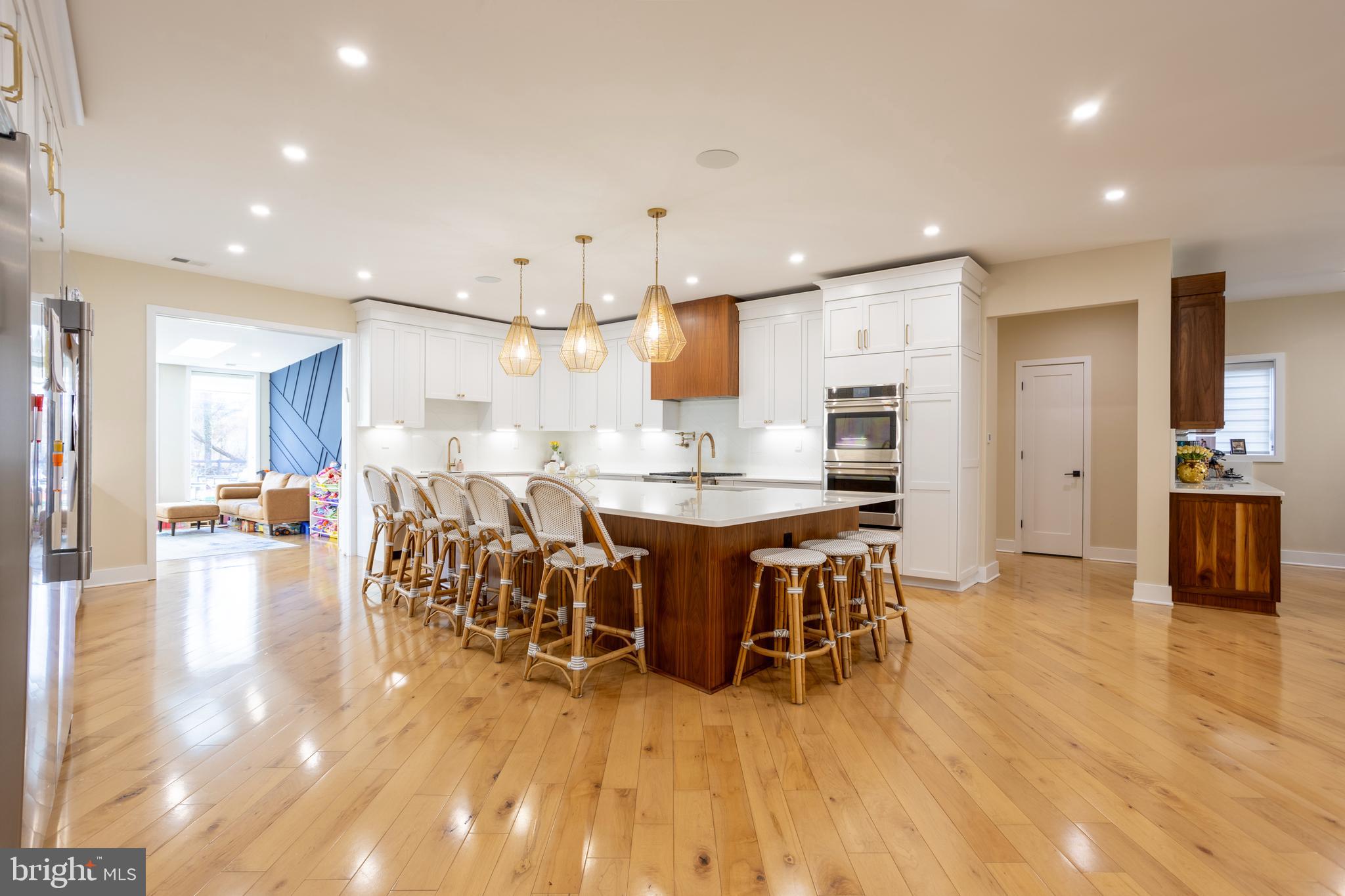 3525 Barton Oaks Road Pikesville, MD 21208 - Photo 13 of 47