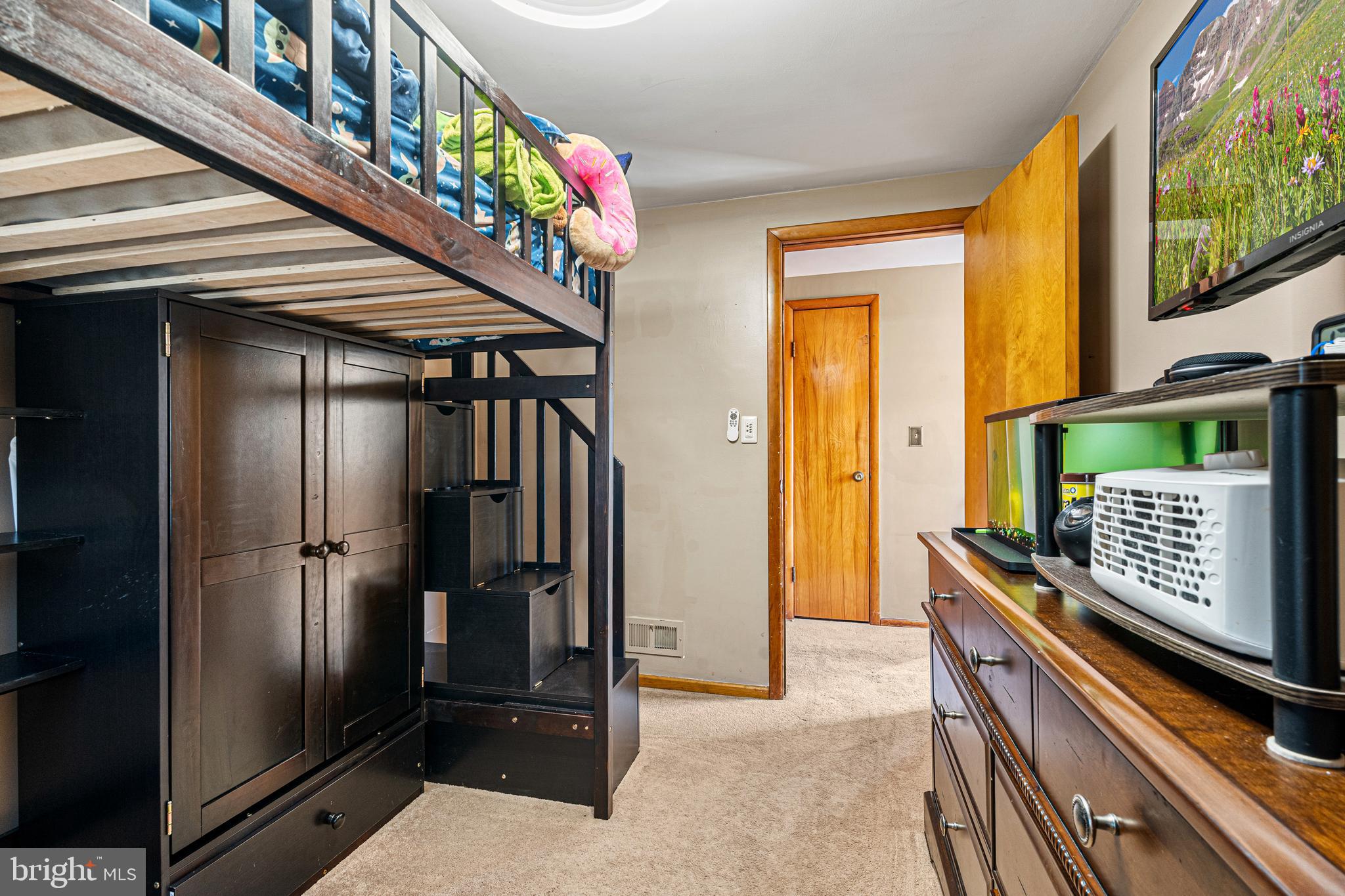 8109 Woodhaven Road Baltimore, MD 21237 - Photo 13 of 40