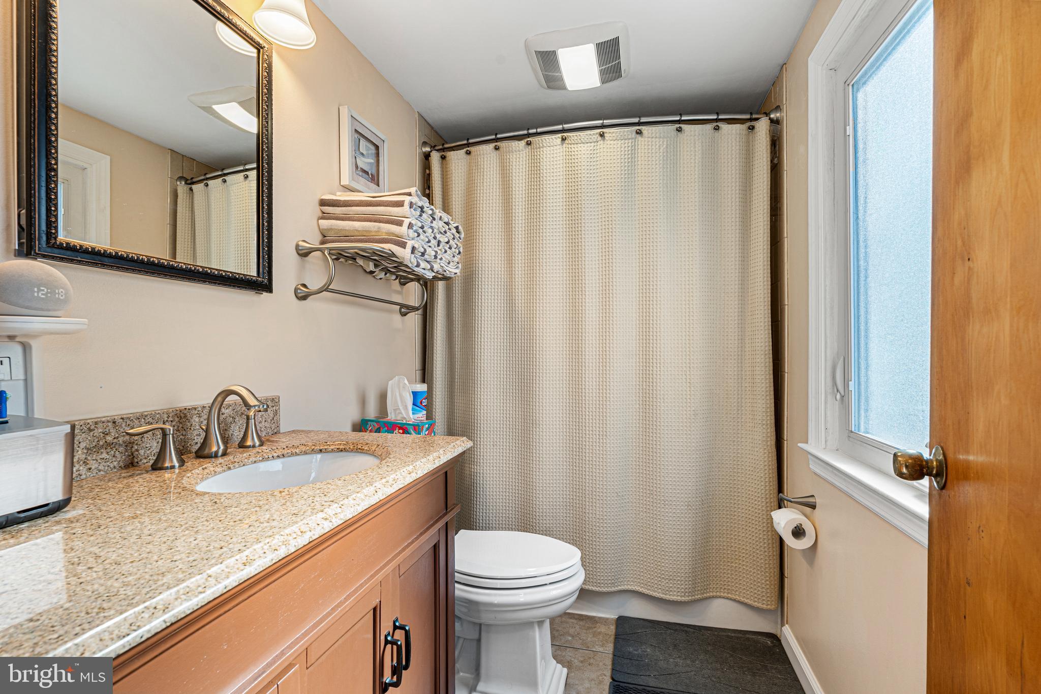 8109 Woodhaven Road Baltimore, MD 21237 - Photo 10 of 40 Upstairs full bath