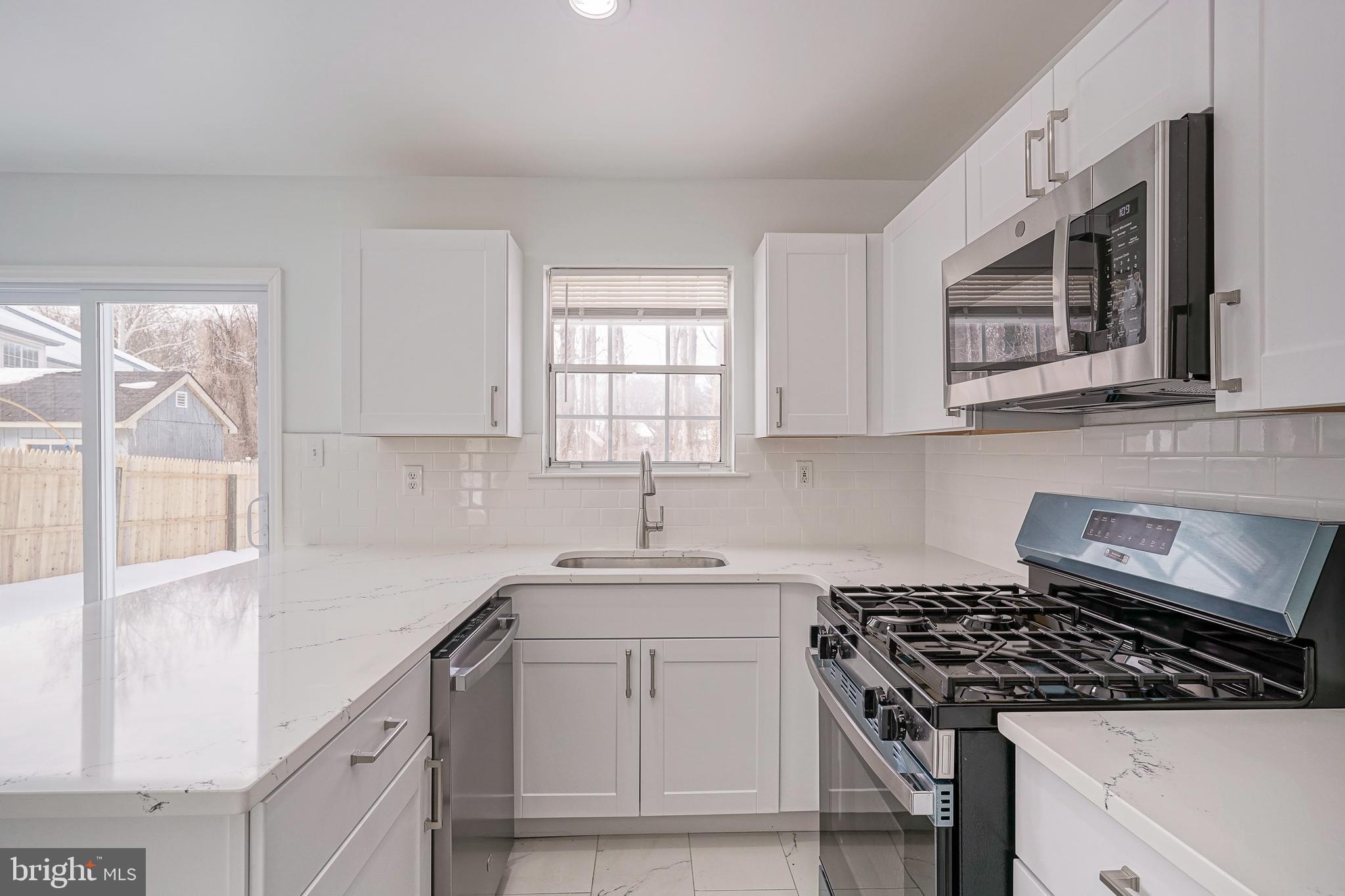 189 Crossing Way Lindenwold, NJ 08021 - Photo 8 of 30