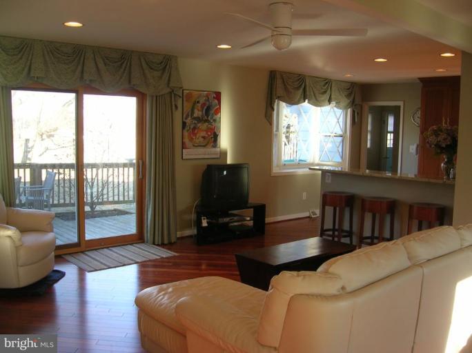 3746 Ramsgate Drive Annapolis, MD 21403 - Photo 3 of 25 Great Room