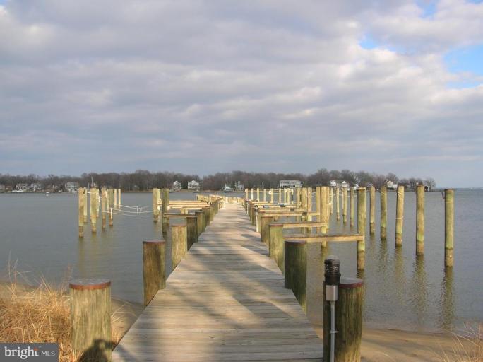 3746 Ramsgate Drive Annapolis, MD 21403 - Photo 25 of 25 Community Pier