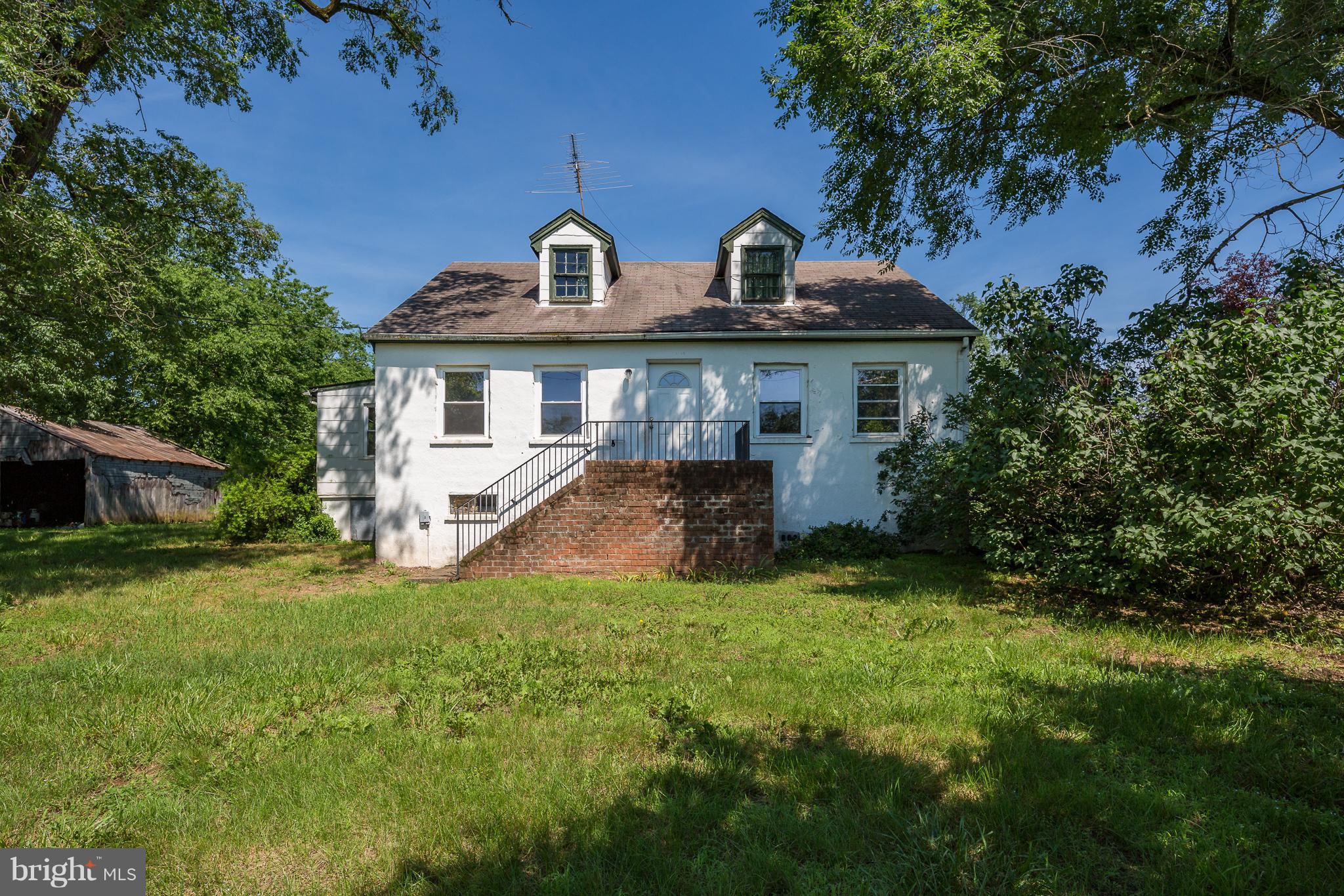5166 Catlett Road Midland, VA 22728 - Photo 1 of 10 Exterior (Front)