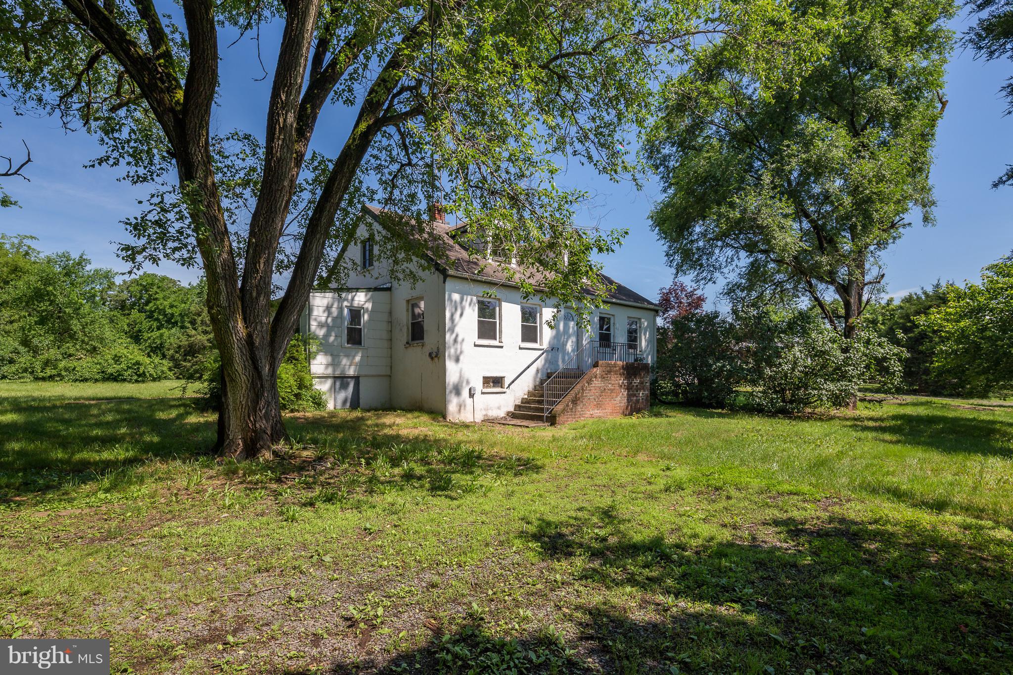 5166 Catlett Road Midland, VA 22728 - Photo 3 of 10 Exterior (Front)