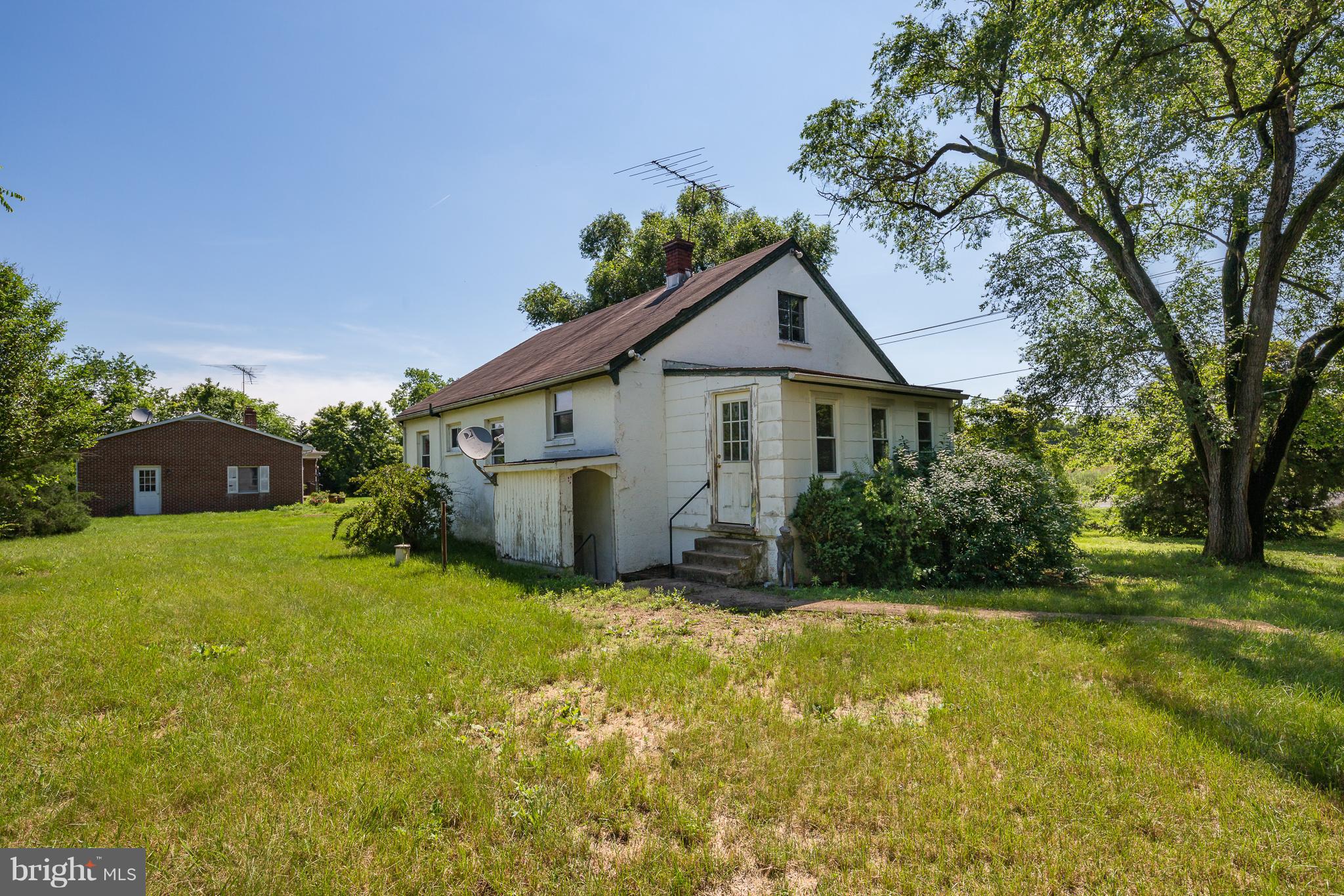 5166 Catlett Road Midland, VA 22728 - Photo 7 of 10 Exterior (General)
