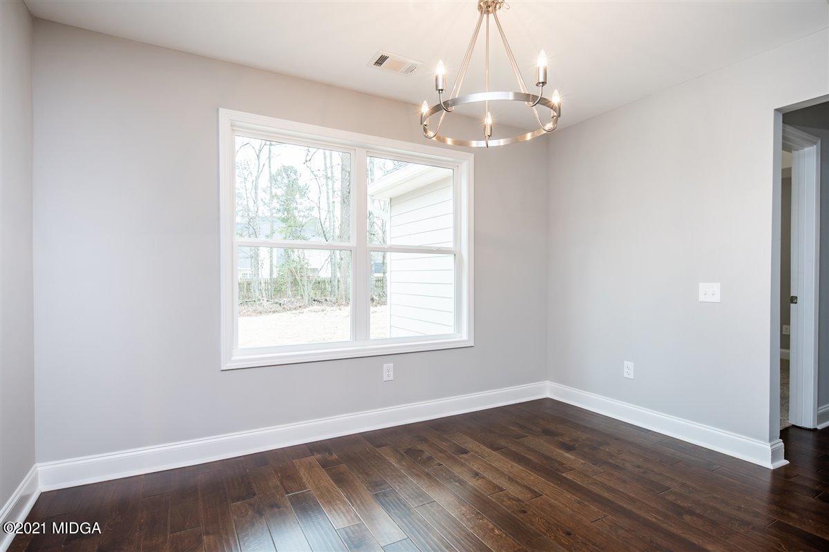 710 Springhill Drive Gray, GA 31032 - Photo 5 of 23 05-DSC03844