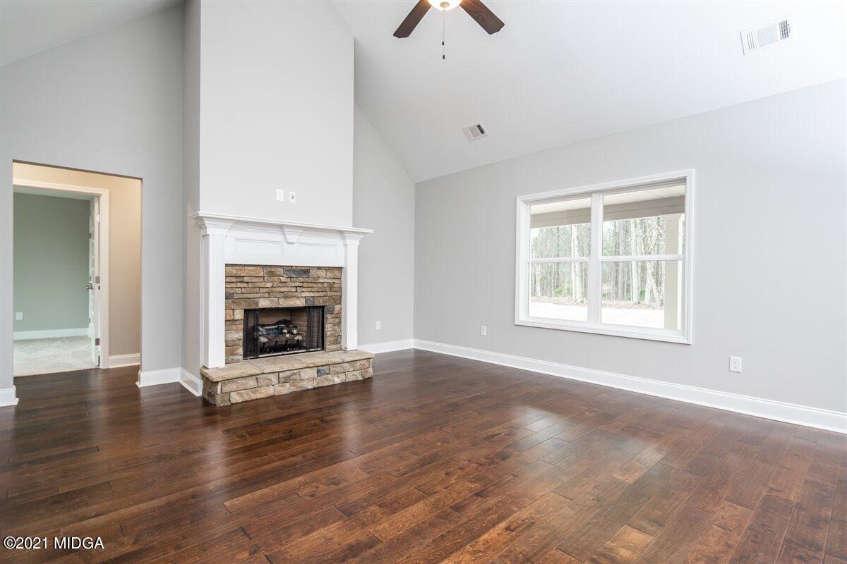 710 Springhill Drive Gray, GA 31032 - Photo 8 of 23 08-DSC03849