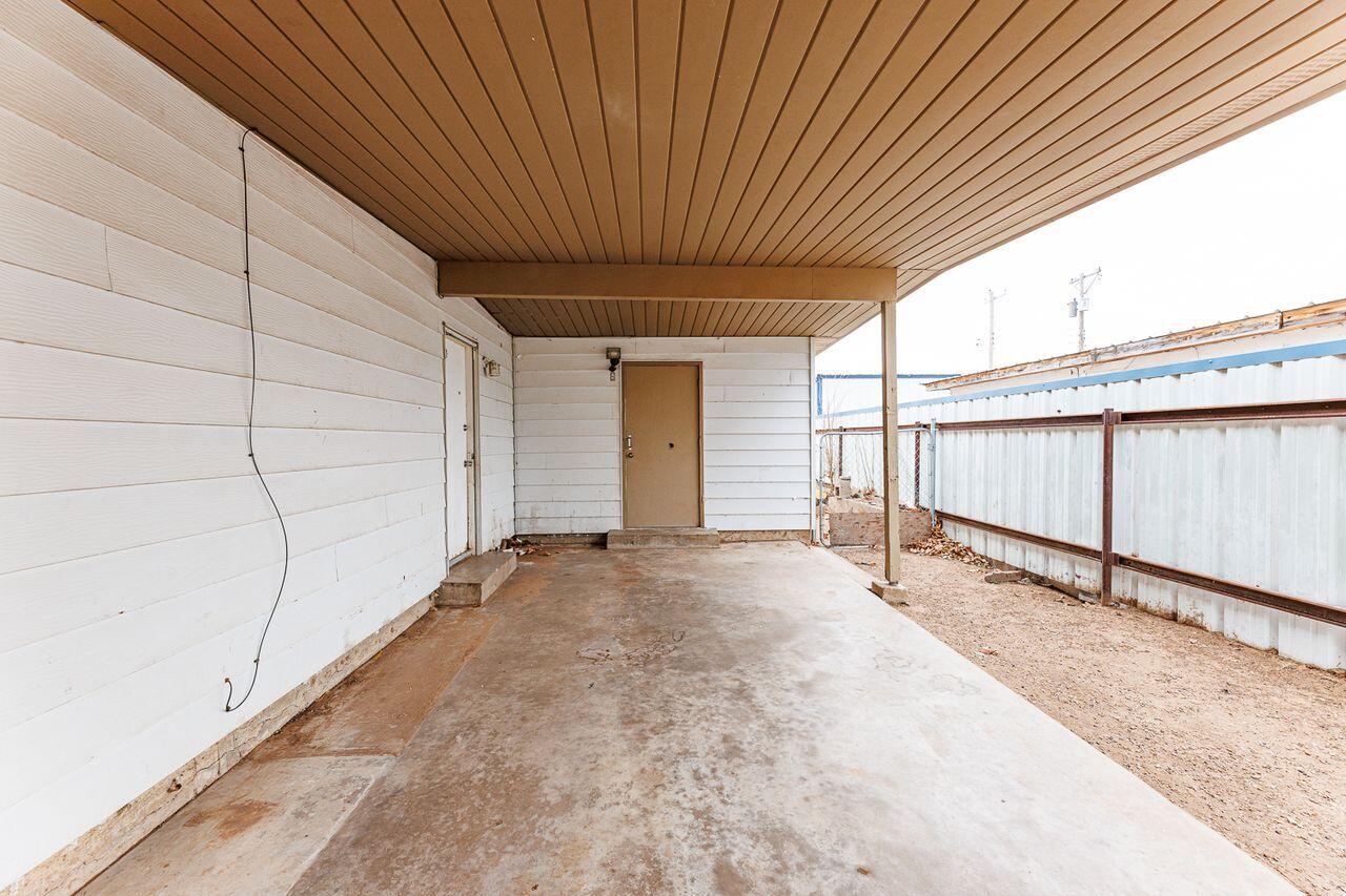 2107 48th Street Lubbock, TX 79412 - Photo 3 of 20 a view of a garage
