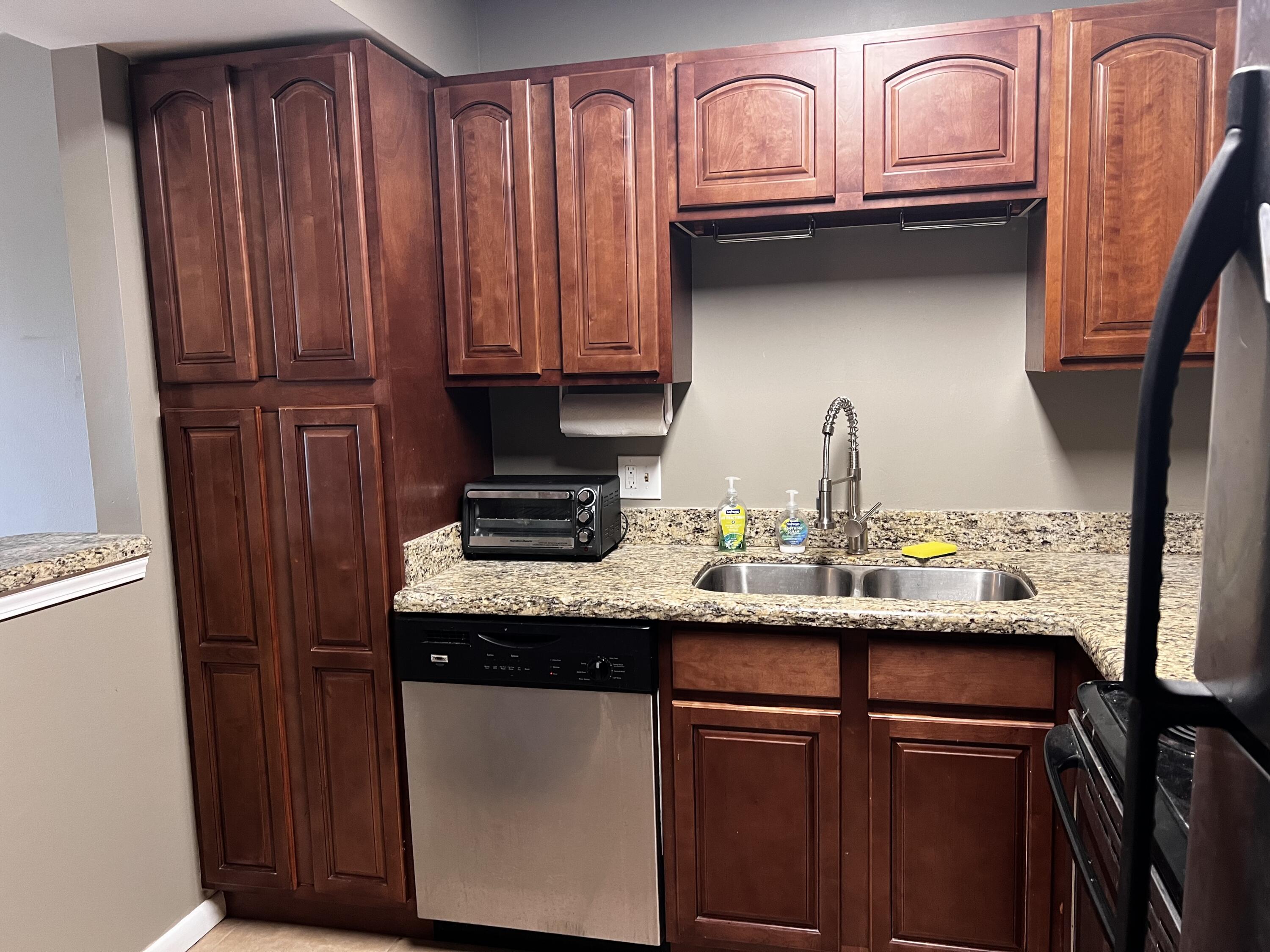 101 East McNab Road, Unit 405 Pompano Beach, FL 33060 - Photo 6 of 12 Kitchen