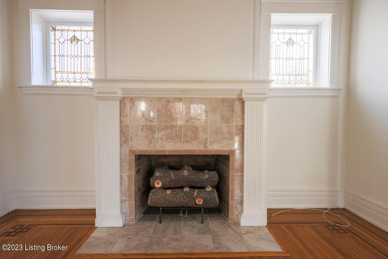 1528 Cherokee Road Louisville, KY 40205 - Photo 14 of 55 Liviong room fire place
