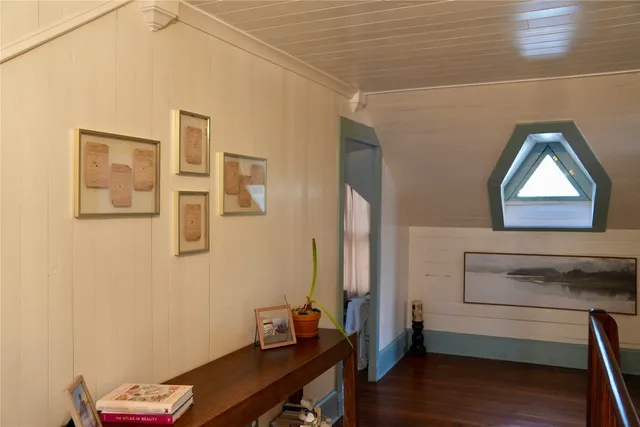 $670,000 | 409 East Morgan Avenue, Cuero, TX 77954