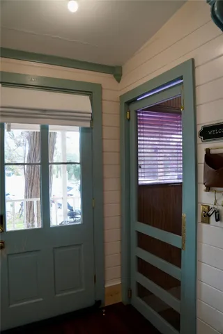 $670,000 | 409 East Morgan Avenue, Cuero, TX 77954