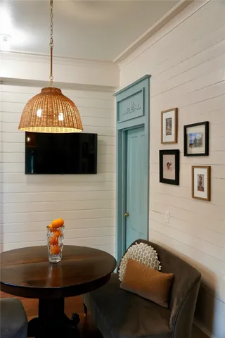 $670,000 | 409 East Morgan Avenue, Cuero, TX 77954