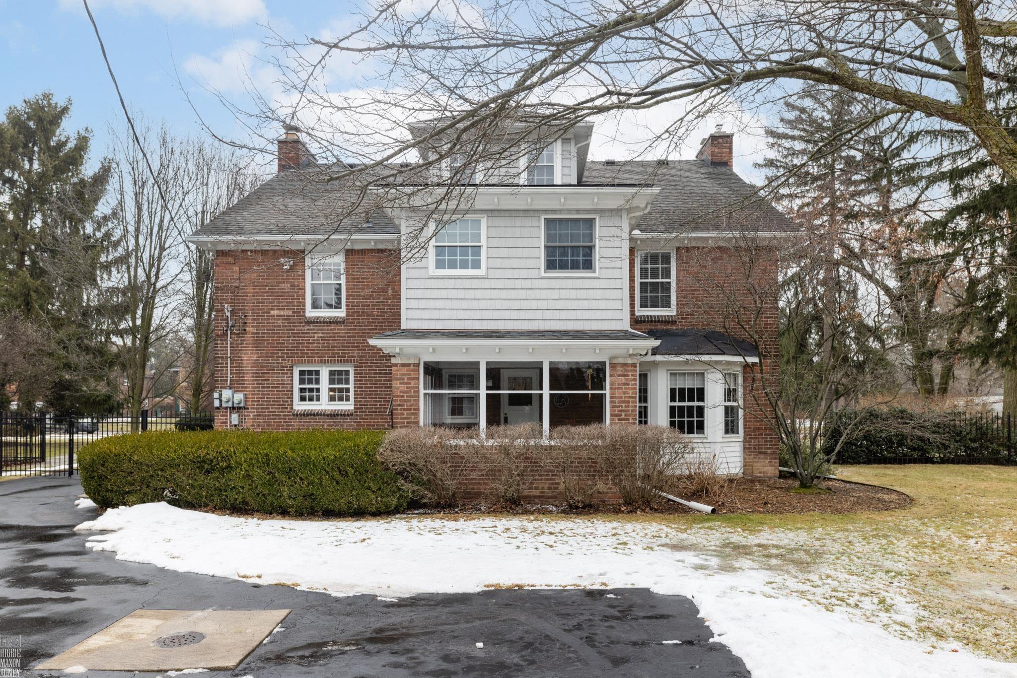 1009 Yorkshire Road Grosse Pointe, MI 48230 - Photo 30 of 38 50166131-8ab58e12-ef4e-4ef1-8a53-225cf9a0c059.JPG
