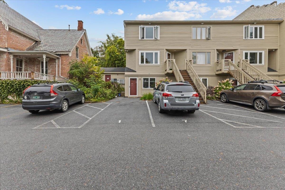 337 College Street, Unit 1 Burlington, VT 05401 - Photo 2 of 25