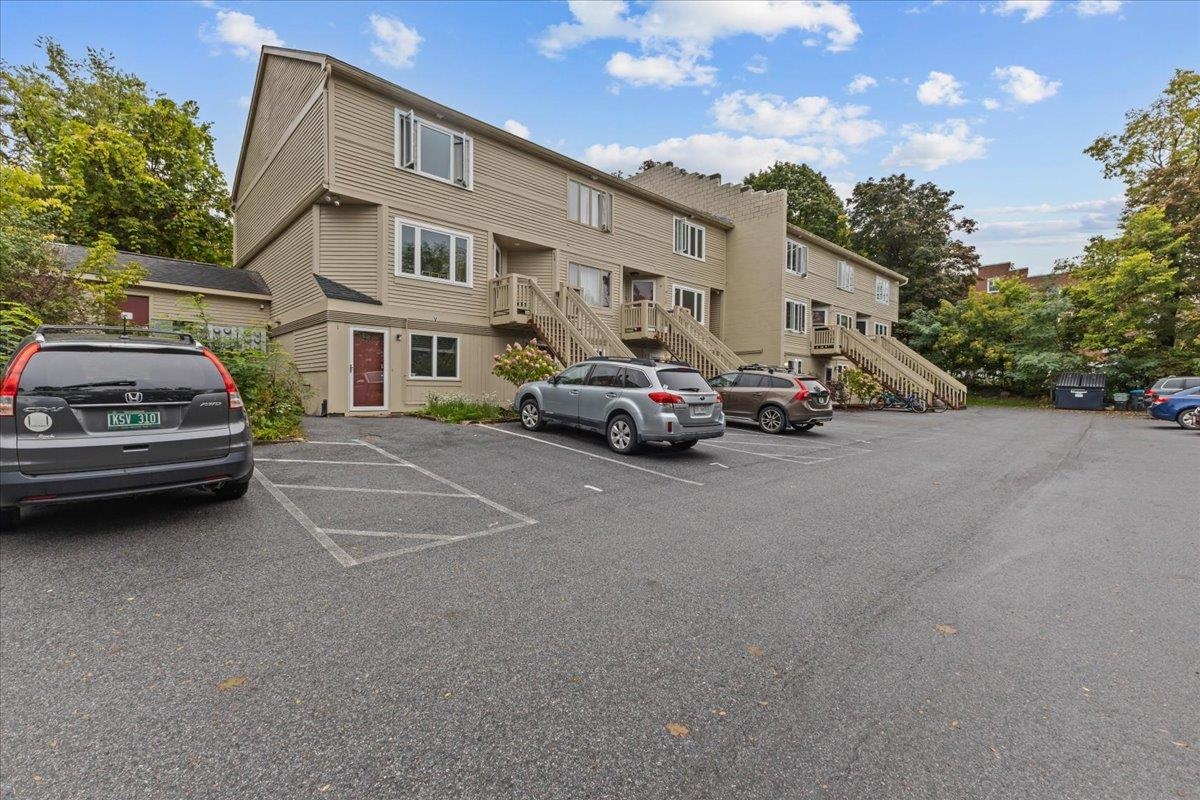 337 College Street, Unit 1 Burlington, VT 05401 - Photo 3 of 25