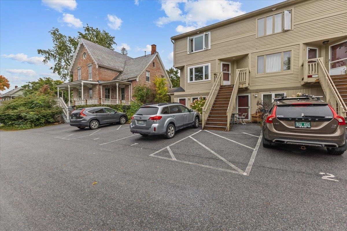 337 College Street, Unit 1 Burlington, VT 05401 - Photo 4 of 25
