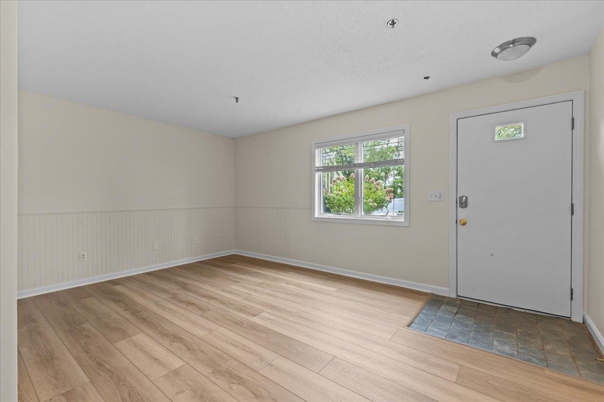 337 College Street, Unit 1 Burlington, VT 05401 - Photo 6 of 25