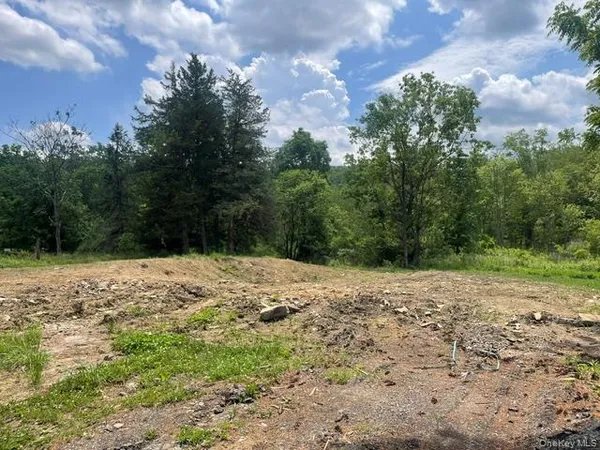 $215,000 | 429 Van Burenville Road, Middletown, NY 10940