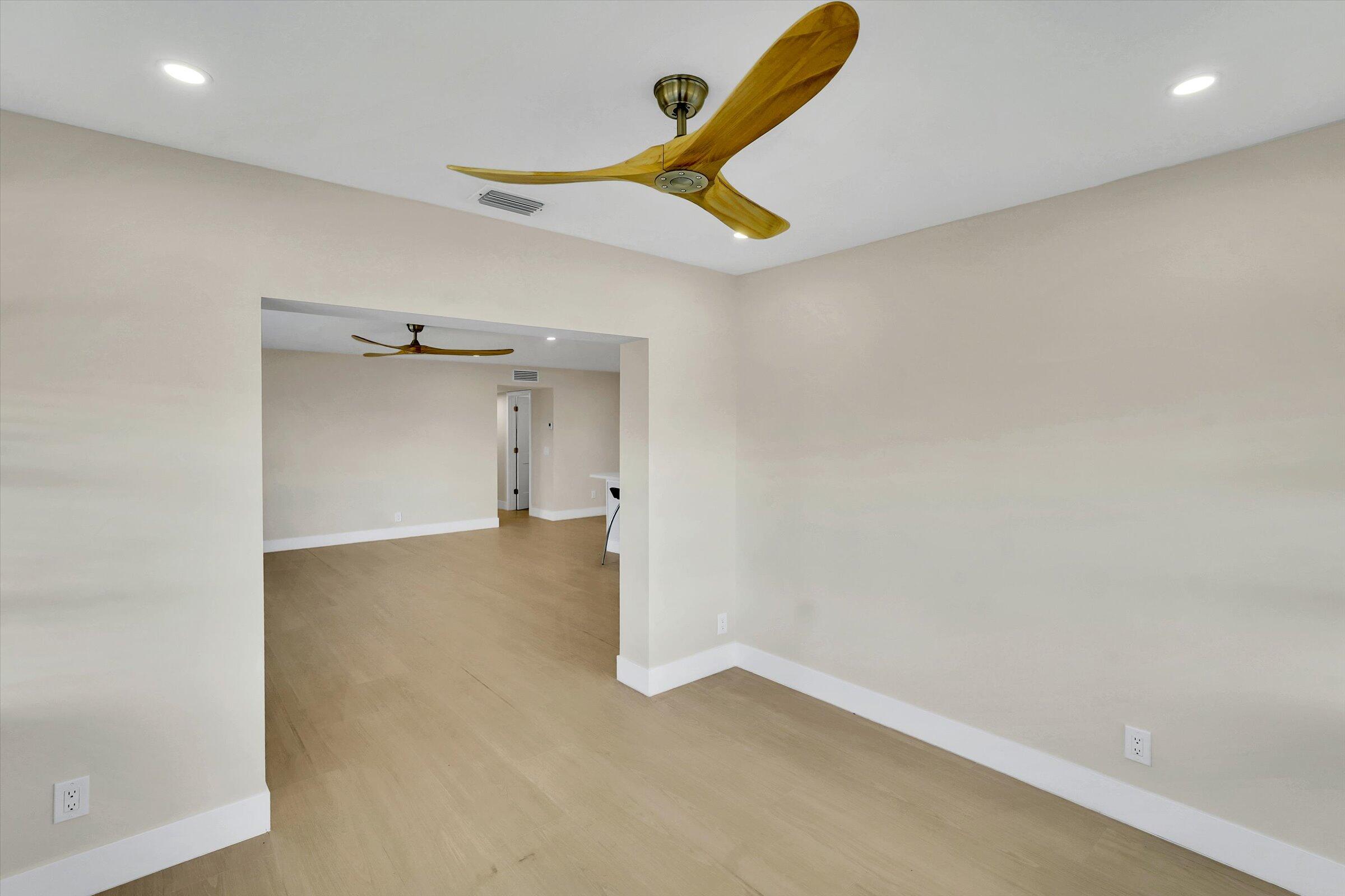 890 High Point Boulevard North, Unit A Delray Beach, FL 33445 - Photo 32 of 40 31-890 High Point Blvd N-31