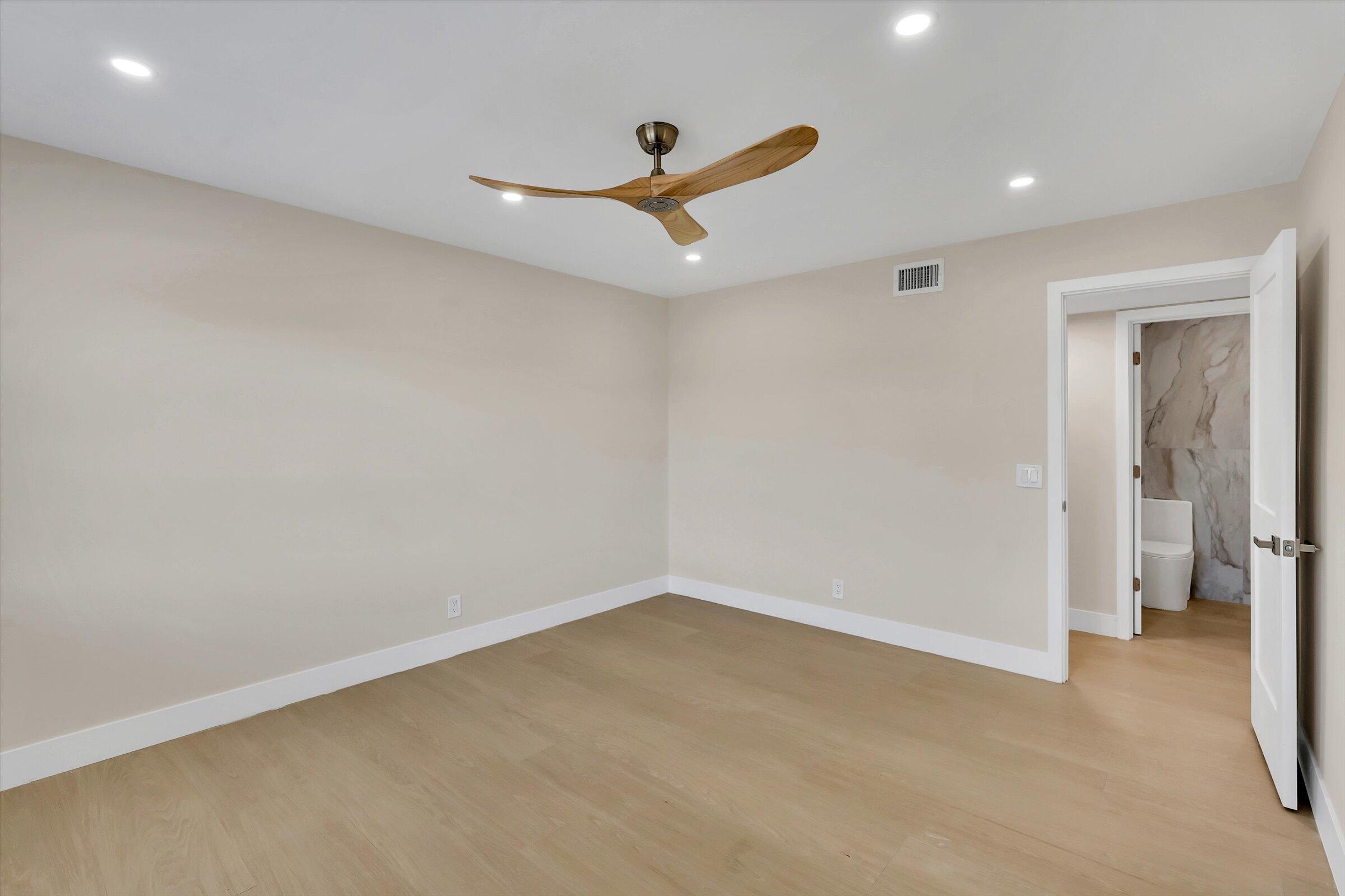 890 High Point Boulevard North, Unit A Delray Beach, FL 33445 - Photo 33 of 40 32-890 High Point Blvd N-32