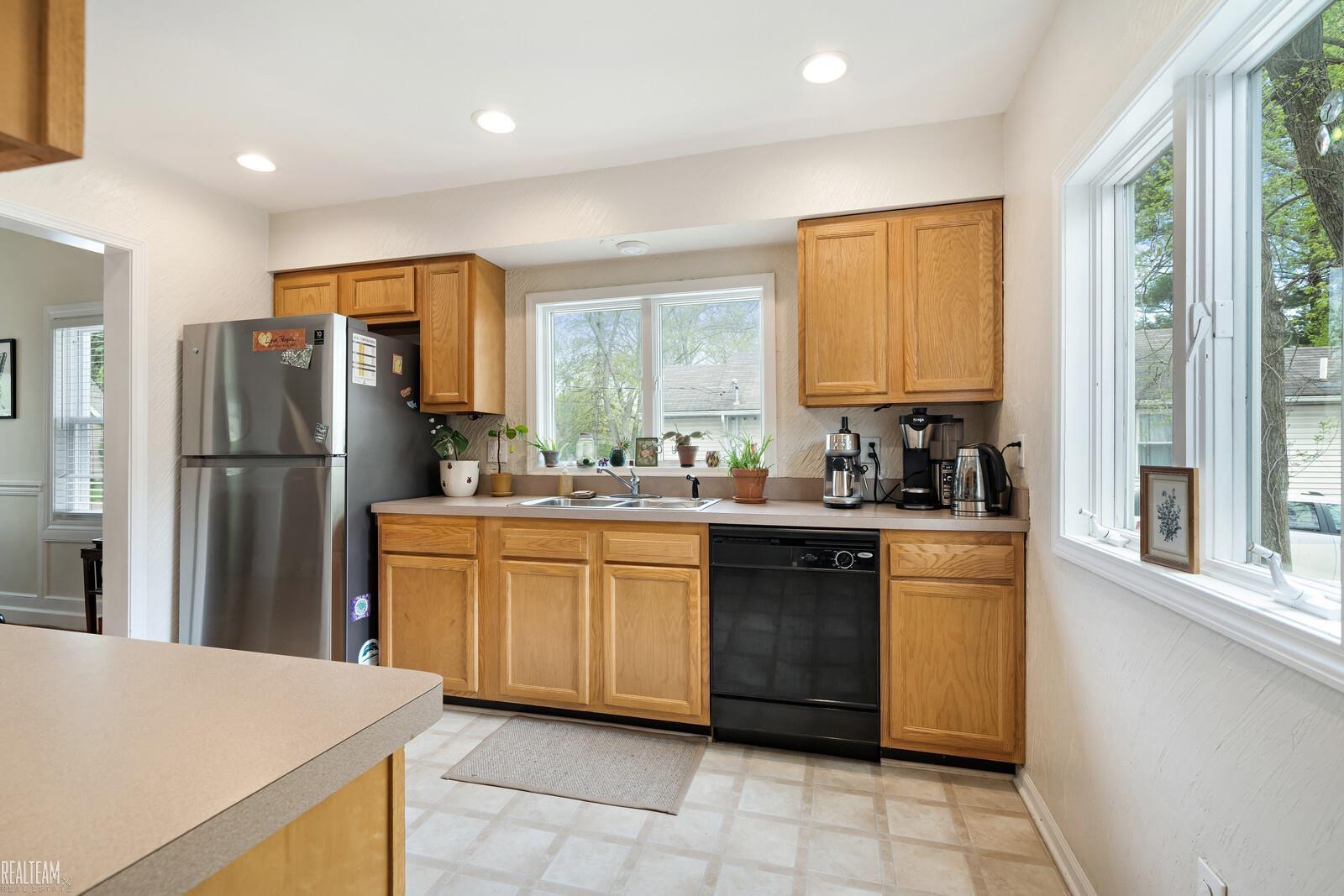 3127 Devondale Road Rochester Hills, MI 48309 - Photo 13 of 23