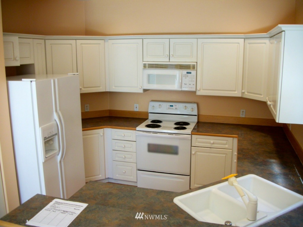 421 South 47th Street Renton, WA 98055 - Photo 4 of 15 Gallery Image 4