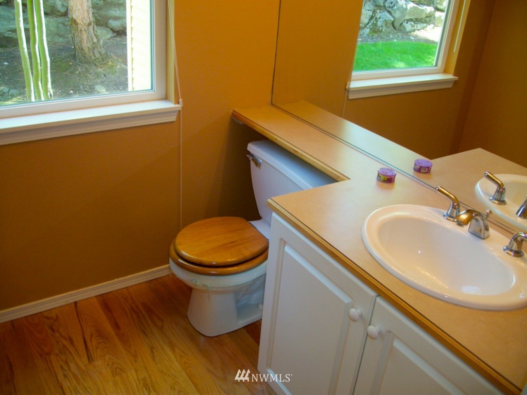 421 South 47th Street Renton, WA 98055 - Photo 5 of 15 Gallery Image 5