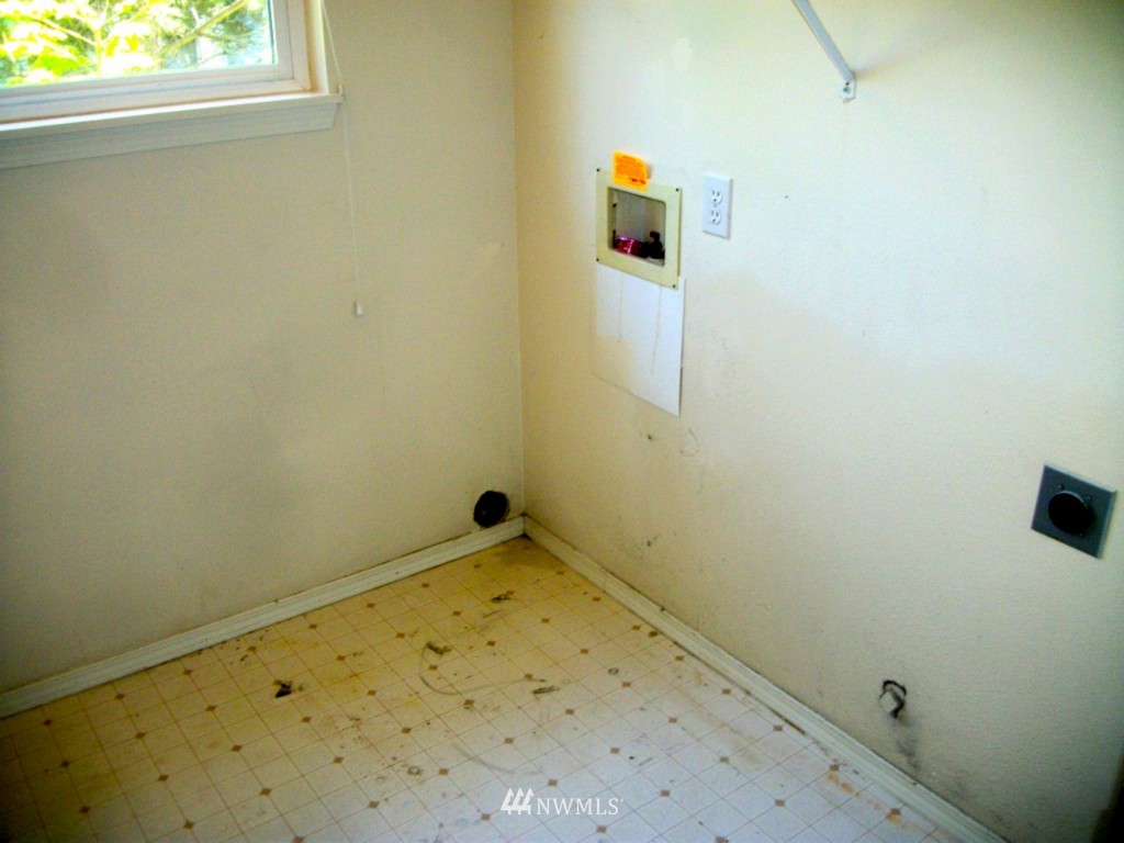 421 South 47th Street Renton, WA 98055 - Photo 8 of 15 Gallery Image 8