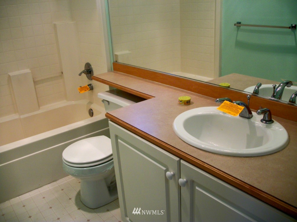 421 South 47th Street Renton, WA 98055 - Photo 9 of 15 Gallery Image 9