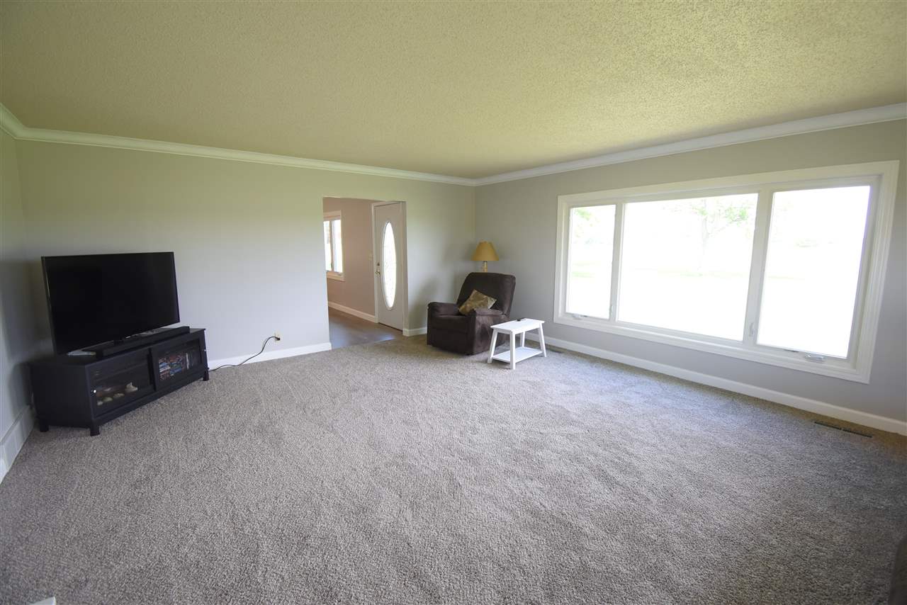 2006 East Juddville Road Owosso, MI 48867 - Photo 8 of 31 50035634-7.JPG