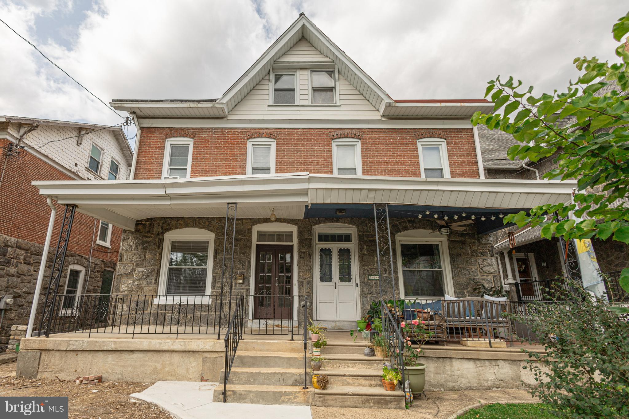 121 Rochelle Avenue Philadelphia, PA 19128 - Photo 1 of 82 Gallery Image 1