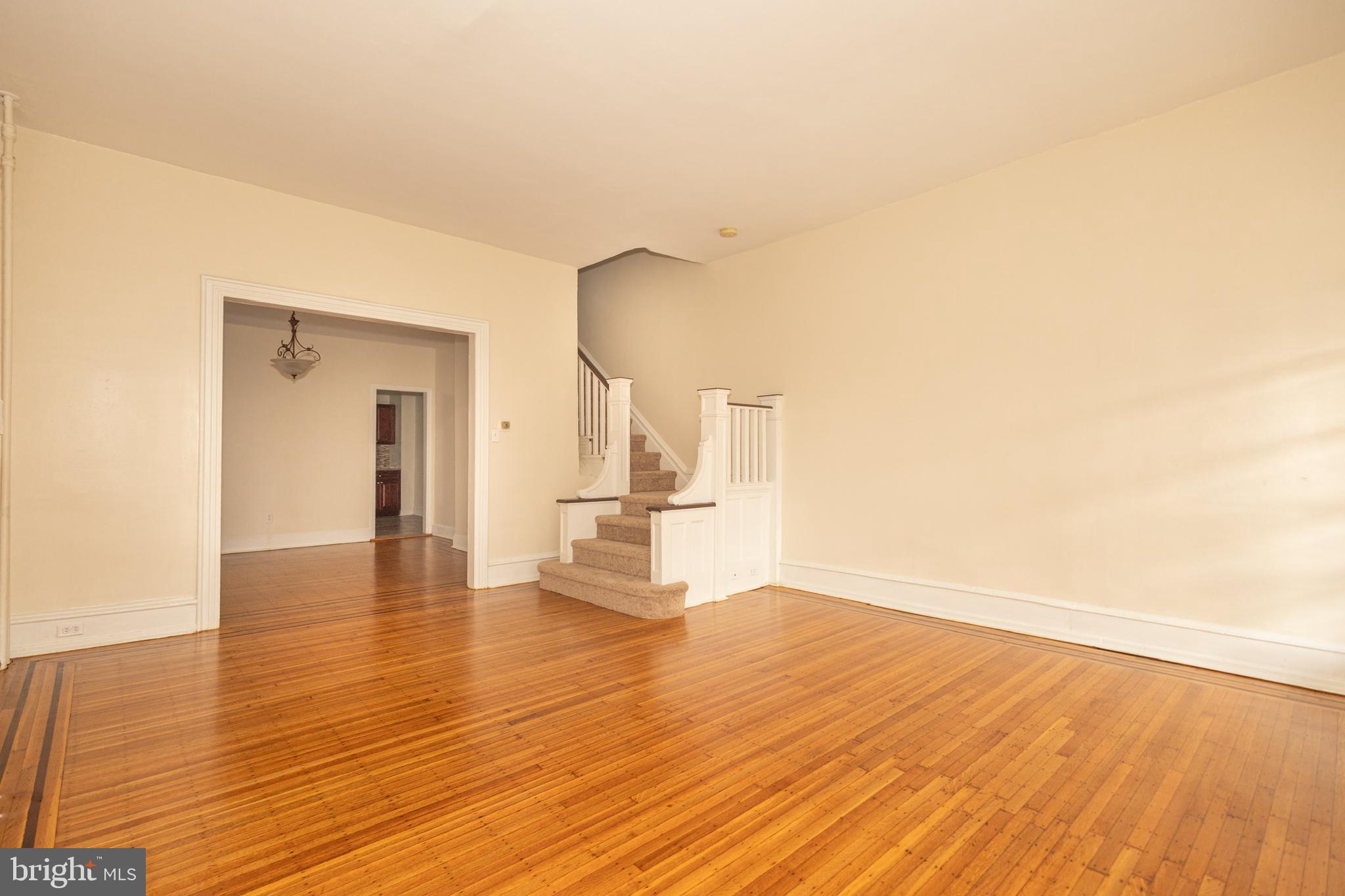 121 Rochelle Avenue Philadelphia, PA 19128 - Photo 2 of 82 Gallery Image 2