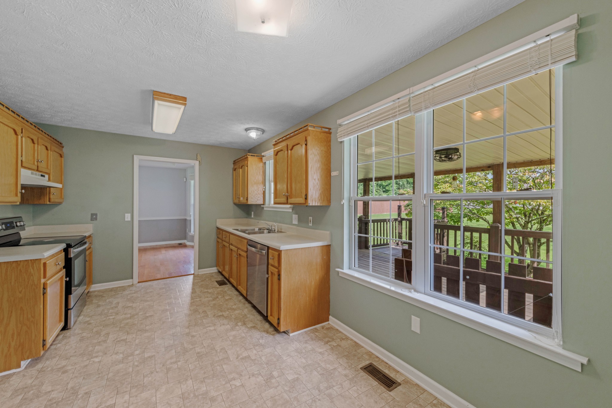 212 Independence Street Springfield, TN 37172 - Photo 10 of 26 a large kitchen with a large window