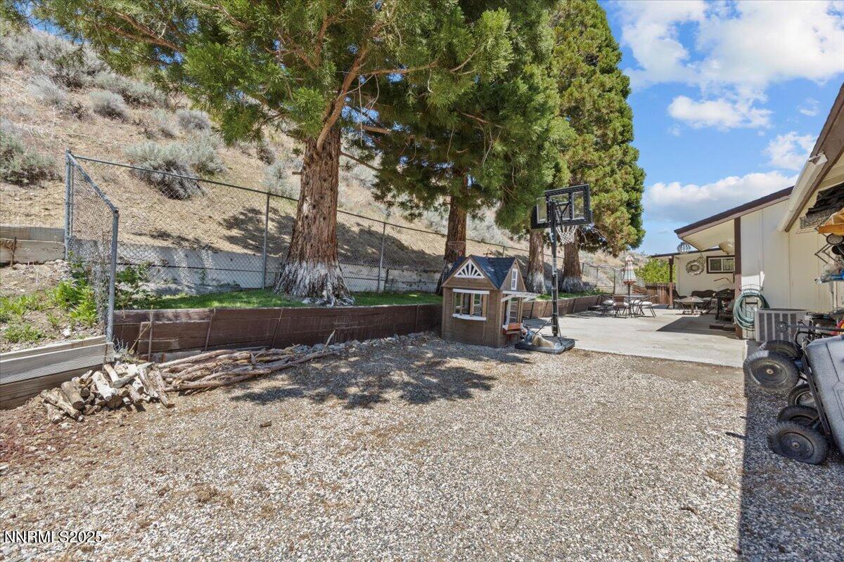160 Cheyenne Drive Reno, NV 89521 - Photo 25 of 32 a view of street with parked cars
