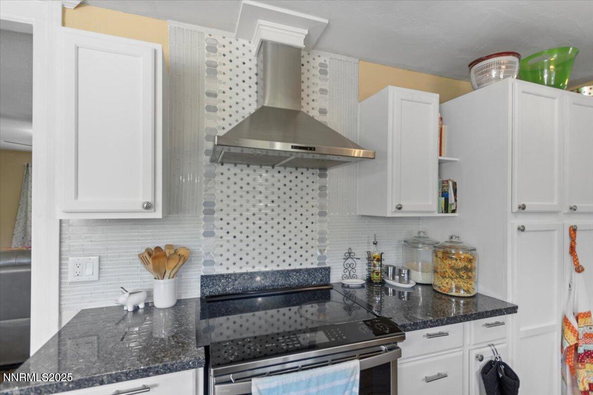 160 Cheyenne Drive Reno, NV 89521 - Photo 7 of 32 a kitchen with stainless steel appliances granite countertop a sink and cabinets