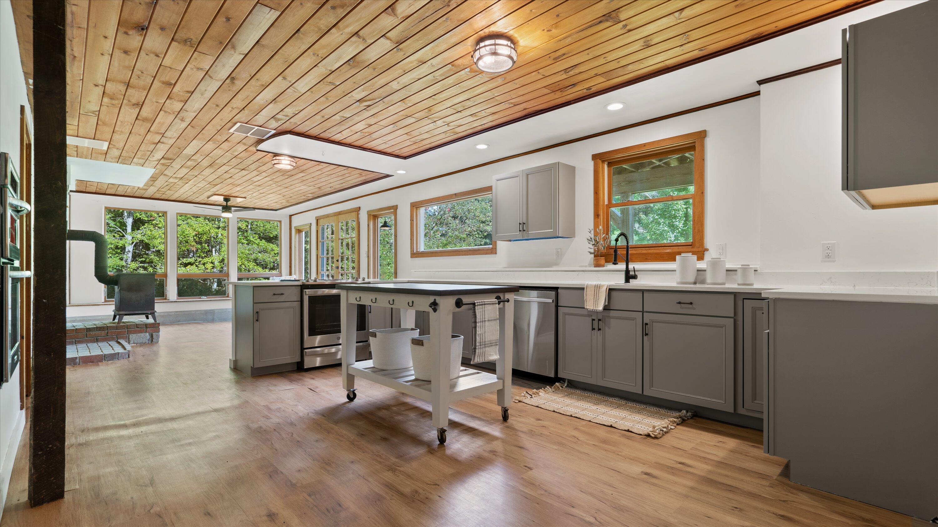 190 Bridge Road Brunswick, ME 04011 - Photo 7 of 64 36-DSC05041