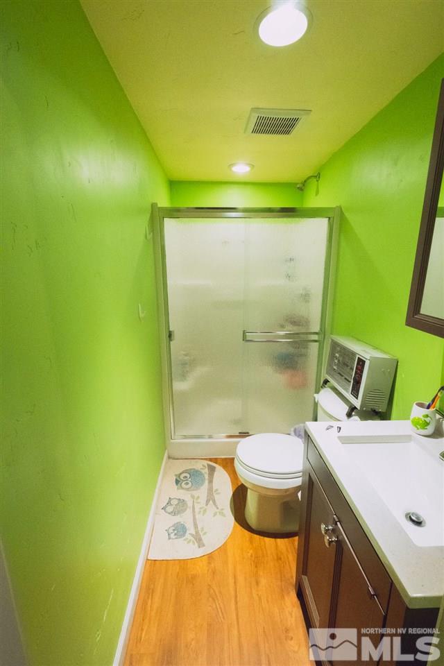 2375 Trident Way Reno, NV 89512 - Photo 21 of 25 a bathroom with a sink and a mirror