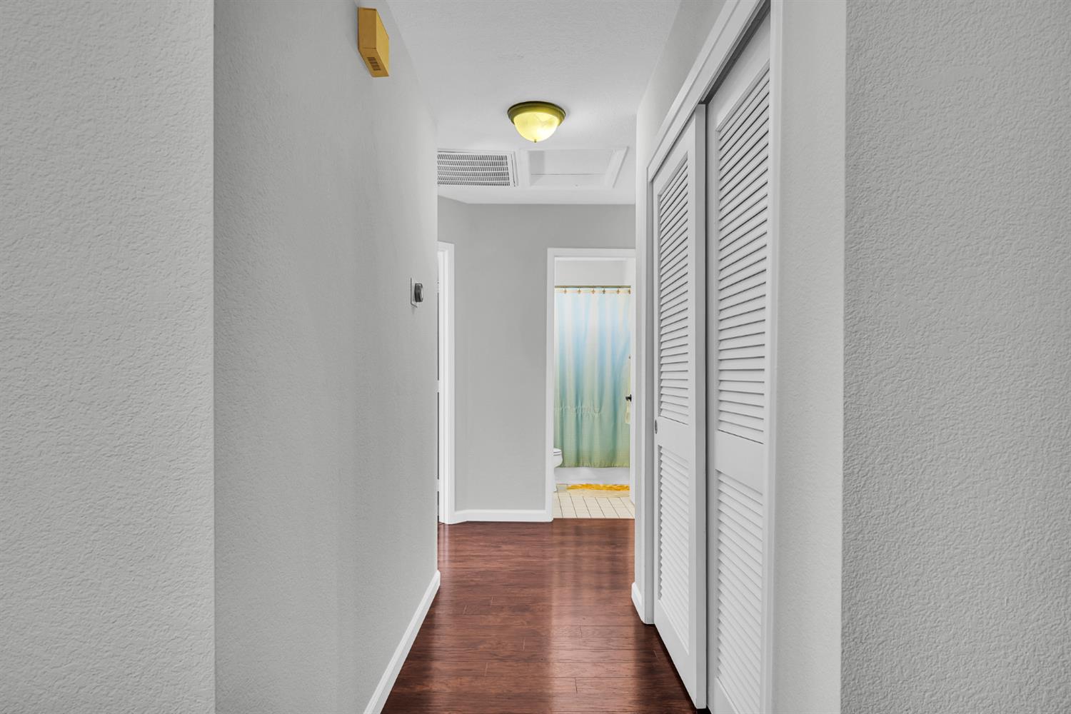 1008 Suffolk Court Winters, CA 95694 - Photo 13 of 30
