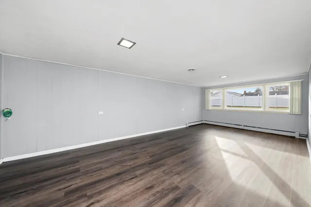 $410,000 | 6839 West 127th Street, Palos Heights, IL 60463