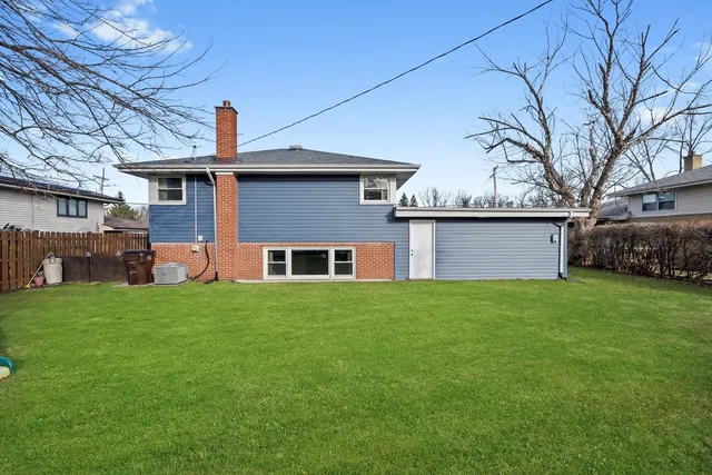 $410,000 | 6839 West 127th Street, Palos Heights, IL 60463