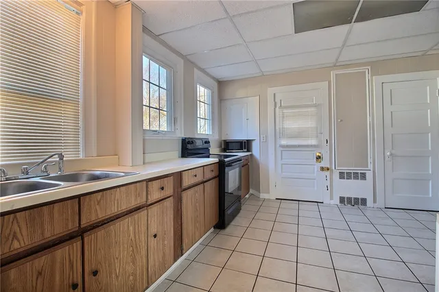 $2,000 | 19 Greenman Avenue, Unit 2, Westerly, RI 02891