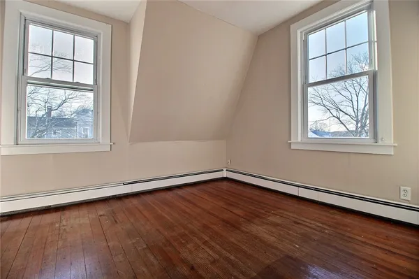 $2,000 | 19 Greenman Avenue, Unit 2, Westerly, RI 02891