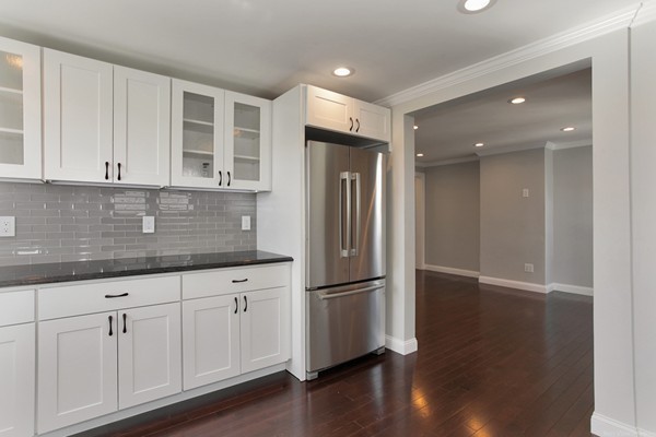 10 Seminary Street, Unit 3 Boston, MA 02129 - Photo 4 of 16 Gallery Image 4