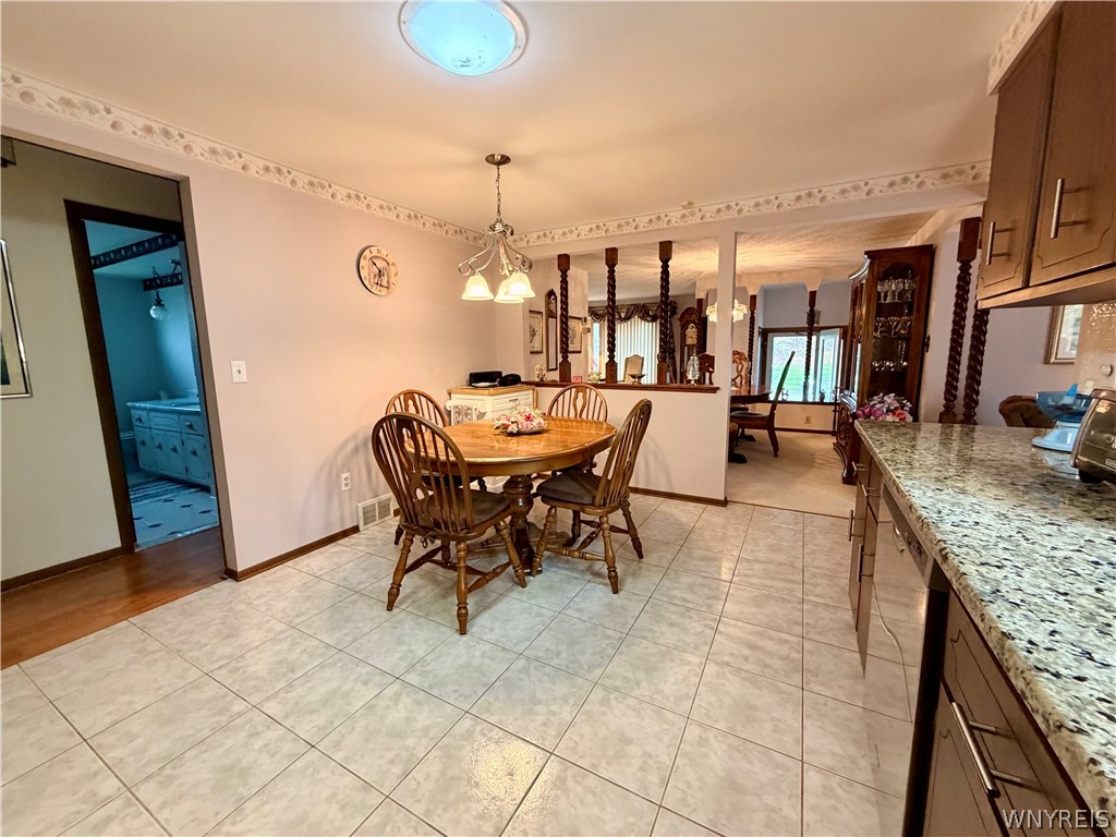 229 Wind Mill Road West Seneca, NY 14224 - Photo 19 of 49 Kitchen