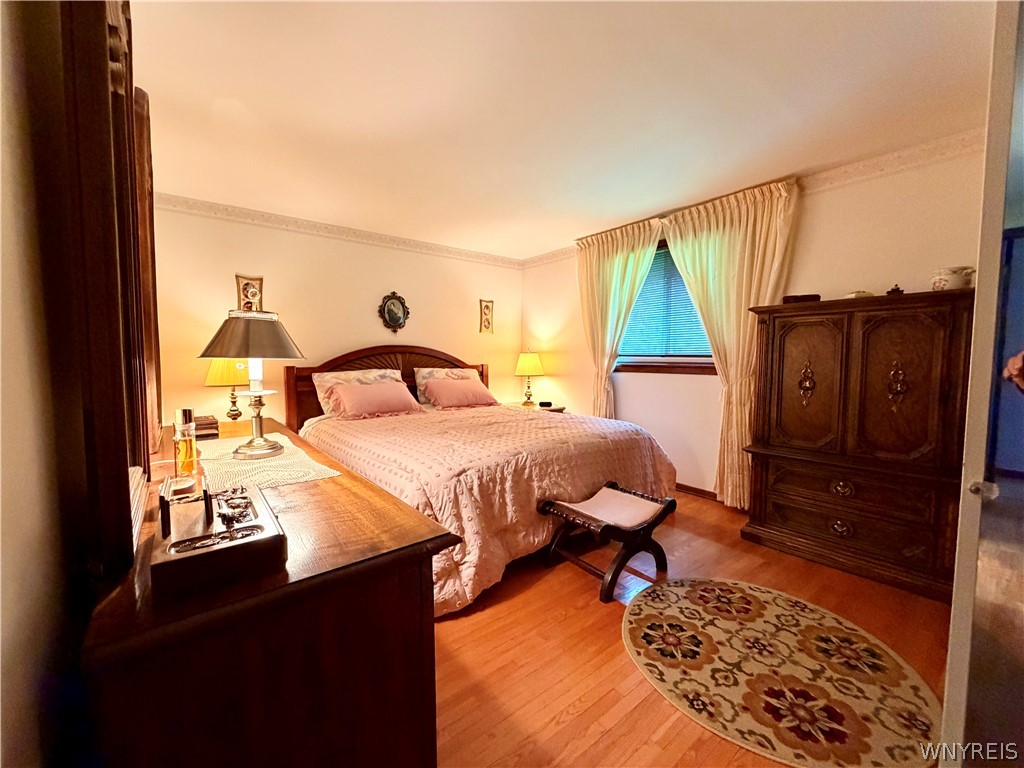 229 Wind Mill Road West Seneca, NY 14224 - Photo 28 of 49 Bedroom
