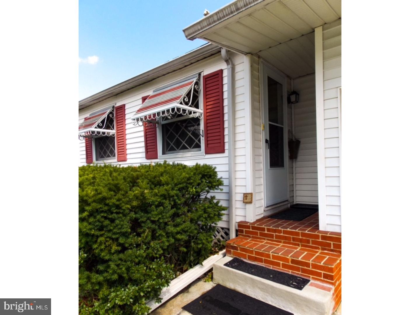 9 Radnor Road Newark, DE 19713 - Photo 3 of 24